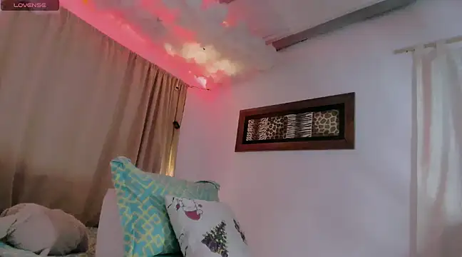 Lauu G online show from January 2025 03:15:01 AM