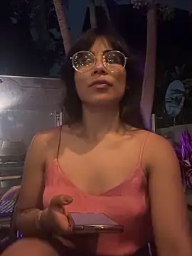Jade Zephyra online show from May 2026 12:30:01 AM