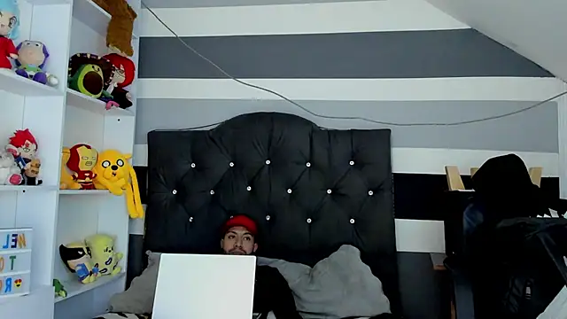 Snapshot of _tatho_perovich_ chatting on December 2024 04:36:02 AM tatho perovich online show from December 2024 04:36:02 AM