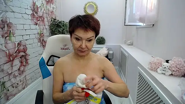 Cutie Asya online show from October 2025 04:24:01 AM