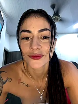 emilie xx  online show from September 2025 02:44:02 PM