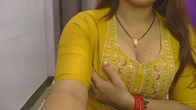 Snapshot of cutie-taara chatting on October 2025 04:48:01 AM cutie-taara online show from October 2025 04:48:01 AM