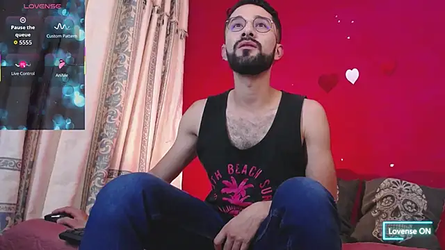 Snapshot of TropicPulses chatting on February 2026 11:17:01 AM TropicPulses online show from February 2026 11:17:01 AM