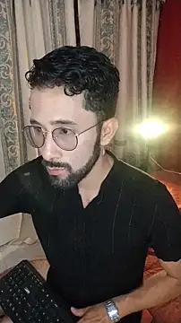 Snapshot of TropicPulses chatting on March 2026 01:46:02 AM TropicPulses online show from March 2026 01:46:02 AM