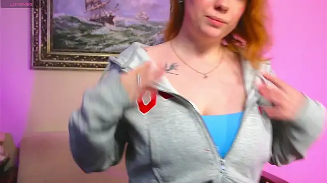 Kari Lunna online show from December 2024 06:39:01 AM