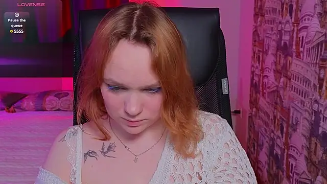 Kari Lunna online show from February 2025 03:37:02 AM