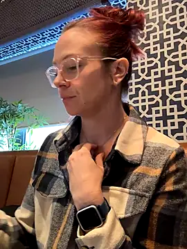 MelodyRoseUk online show from November 2025 09:58:01 AM