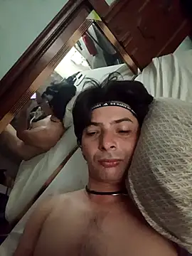 frank32love online show from May 2026 10:23:01 AM