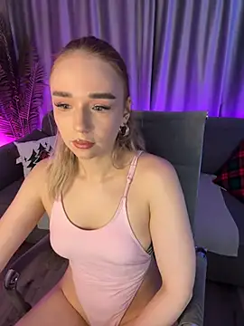 Eva Millss online show from December 2024 01:11:02 PM