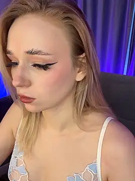 Eva Millss online show from February 2025 01:22:01 PM