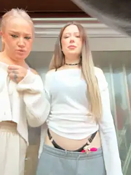 Eva Millss online show from November 2025 07:06:02 AM