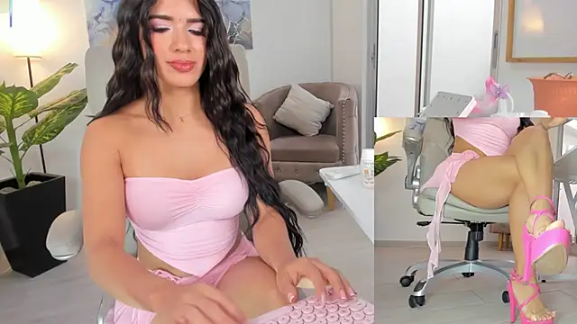 kimberly  online show from March 2025 07:32:01 PM