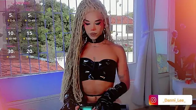 DanniLee  online show from September 2025 10:25:02 PM