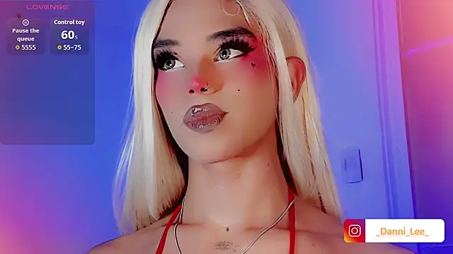 DanniLee  online show from November 2025 10:09:01 PM