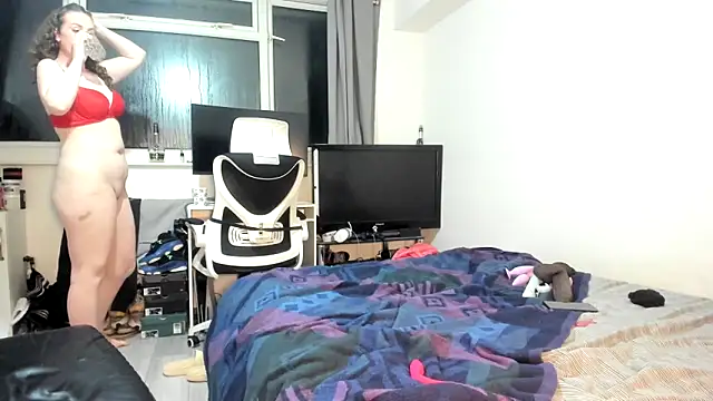 ENGLISHEMILY 69 online show from January 2025 06:45:02 PM