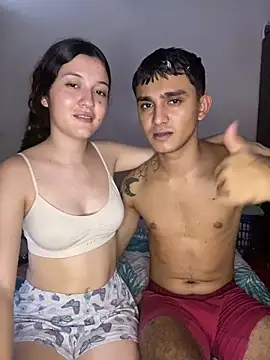 Snapshot of Jonlis01 chatting on December 2024 01:04:01 AM Jonlis01 online show from December 2024 01:04:01 AM