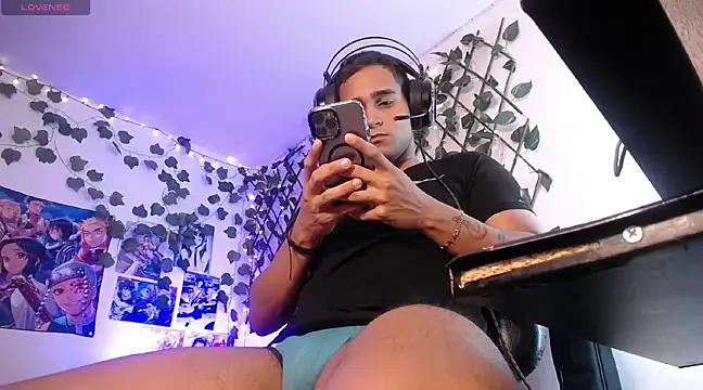 Snapshot of christianwang chatting on February 2025 10:42:02 PM christianwang online show from February 2025 10:42:02 PM