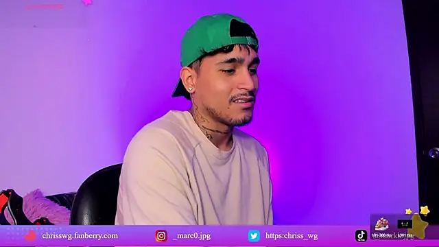 Snapshot of christianwang chatting on December 2025 07:54:02 PM christianwang online show from December 2025 07:54:02 PM