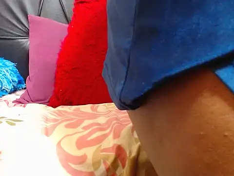 Snapshot of SexinessBae chatting on October 2025 04:02:01 AM SexinessBae online show from October 2025 04:02:01 AM