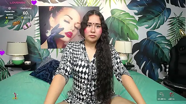 Snapshot of hushaima chatting on February 2025 07:10:01 PM hushaima online show from February 2025 07:10:01 PM