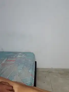 Snapshot of carolanyi chatting on February 2025 03:04:02 AM carolanyi online show from February 2025 03:04:02 AM