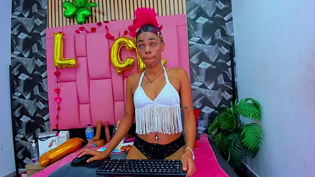 Brithanyslim online show from March 2026 07:30:02 PM