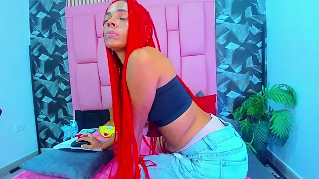 Brithanyslim online show from April 2026 07:11:02 PM