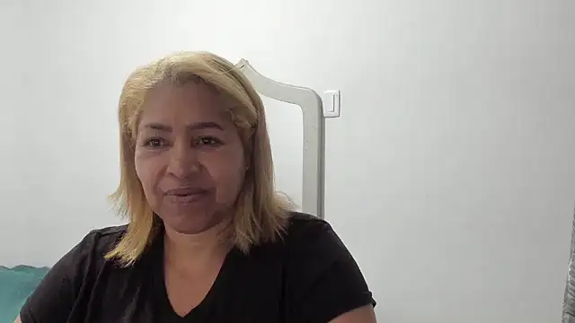 Snapshot of anubys_godes chatting on January 2025 12:25:02 PM anubys godes online show from January 2025 12:25:02 PM