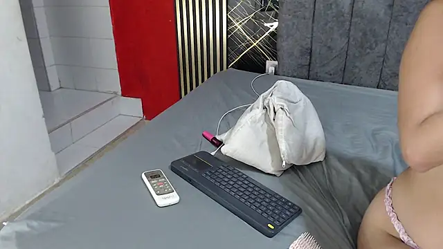 alana dirty sex online show from February 2026 06:26:01 AM