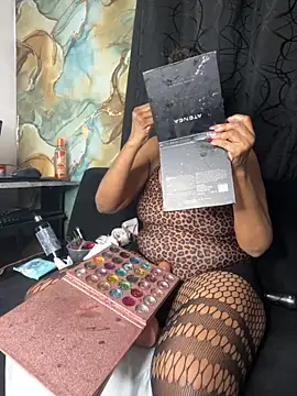 chiquimaturesexy online show from May 2026 11:09:01 PM