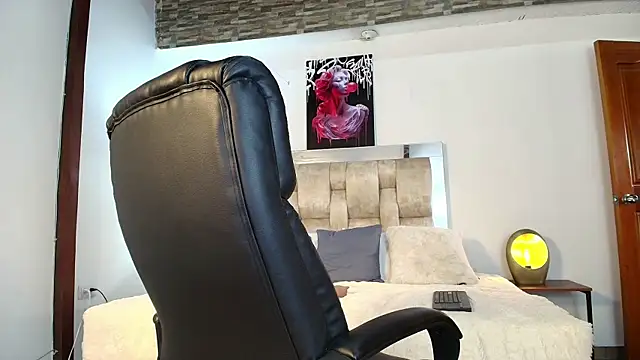 dakota Robbins  online show from December 2024 03:24:02 PM