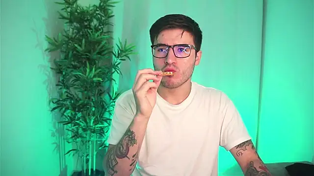 Tony Wylie online show from November 2025 10:12:02 AM