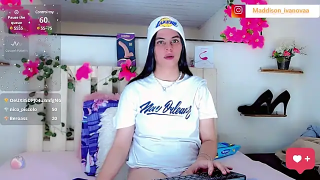 Snapshot of Madisson_Ivanova chatting on January 2025 07:28:02 AM Madisson Ivanova online show from January 2025 07:28:02 AM