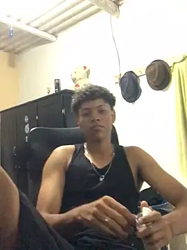 Snapshot of Allen_watts chatting on December 2024 02:23:01 AM Allen watts online show from December 2024 02:23:01 AM