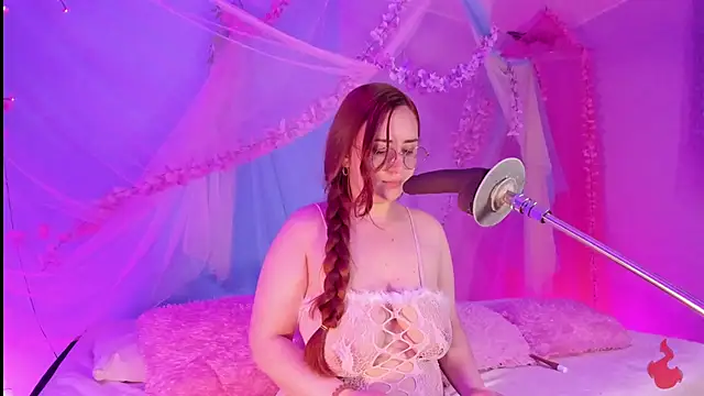 centaurigirl online show from May 2026 04:17:01 AM