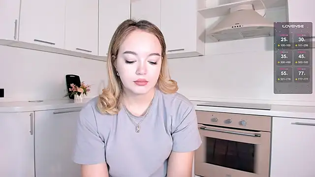 SheenaDollins online show from December 2024 06:44:02 AM