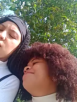 Snapshot of DANIELA_MICHEL chatting on December 2024 03:15:01 PM DANIELA MICHEL online show from December 2024 03:15:01 PM