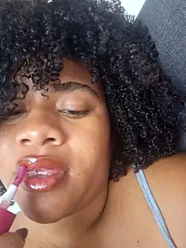 Snapshot of DANIELA_MICHEL chatting on February 2025 07:38:01 PM DANIELA MICHEL online show from February 2025 07:38:01 PM