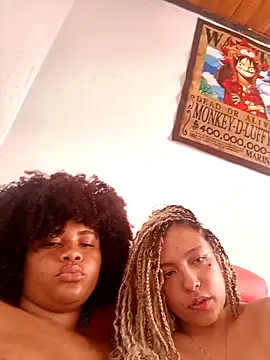 Snapshot of DANIELA_MICHEL chatting on February 2025 09:32:02 PM DANIELA MICHEL online show from February 2025 09:32:02 PM