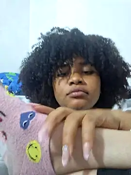 Snapshot of DANIELA_MICHEL chatting on March 2025 10:32:02 PM DANIELA MICHEL online show from March 2025 10:32:02 PM