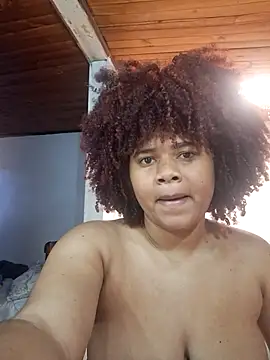 Snapshot of DANIELA_MICHEL chatting on November 2025 04:12:02 PM DANIELA MICHEL online show from November 2025 04:12:02 PM