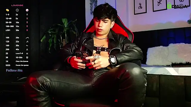 Snapshot of LyleBennett_ chatting on February 2026 11:04:02 AM LyleBennett online show from February 2026 11:04:02 AM