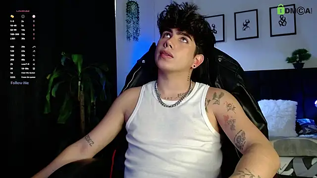 Snapshot of LyleBennett_ chatting on February 2026 09:44:02 PM LyleBennett online show from February 2026 09:44:02 PM