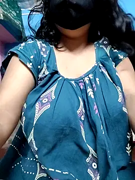 BERRY 00 online show from October 2025 10:12:02 AM