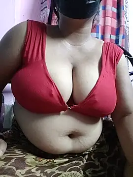 BERRY 00 online show from May 2026 06:47:02 PM