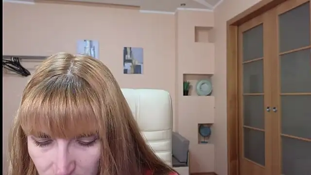 Snapshot of Nika_Kitten chatting on January 2025 02:24:02 PM Nika Kitten online show from January 2025 02:24:02 PM