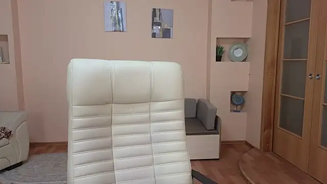 Snapshot of Nika_Kitten chatting on February 2025 02:24:01 PM Nika Kitten online show from February 2025 02:24:01 PM