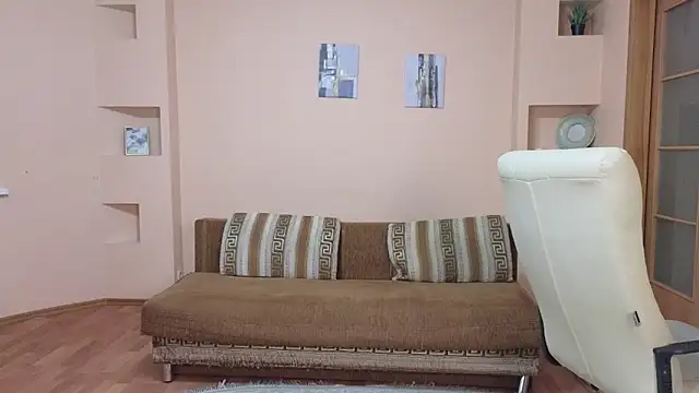 Snapshot of Nika_Kitten chatting on February 2025 06:09:02 PM Nika Kitten online show from February 2025 06:09:02 PM