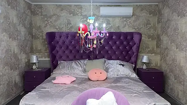 Snapshot of Nika_Kitten chatting on March 2025 02:10:02 PM Nika Kitten online show from March 2025 02:10:02 PM