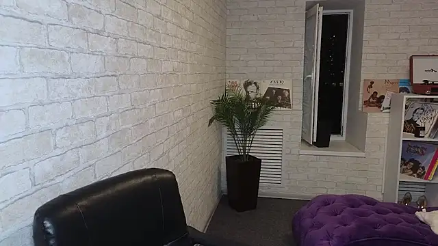 Snapshot of Nika_Kitten chatting on September 2025 05:34:02 PM Nika Kitten online show from September 2025 05:34:02 PM